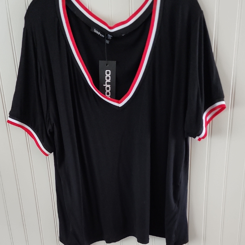 Boohoo Black V-Neck Women's Top with Red Trim